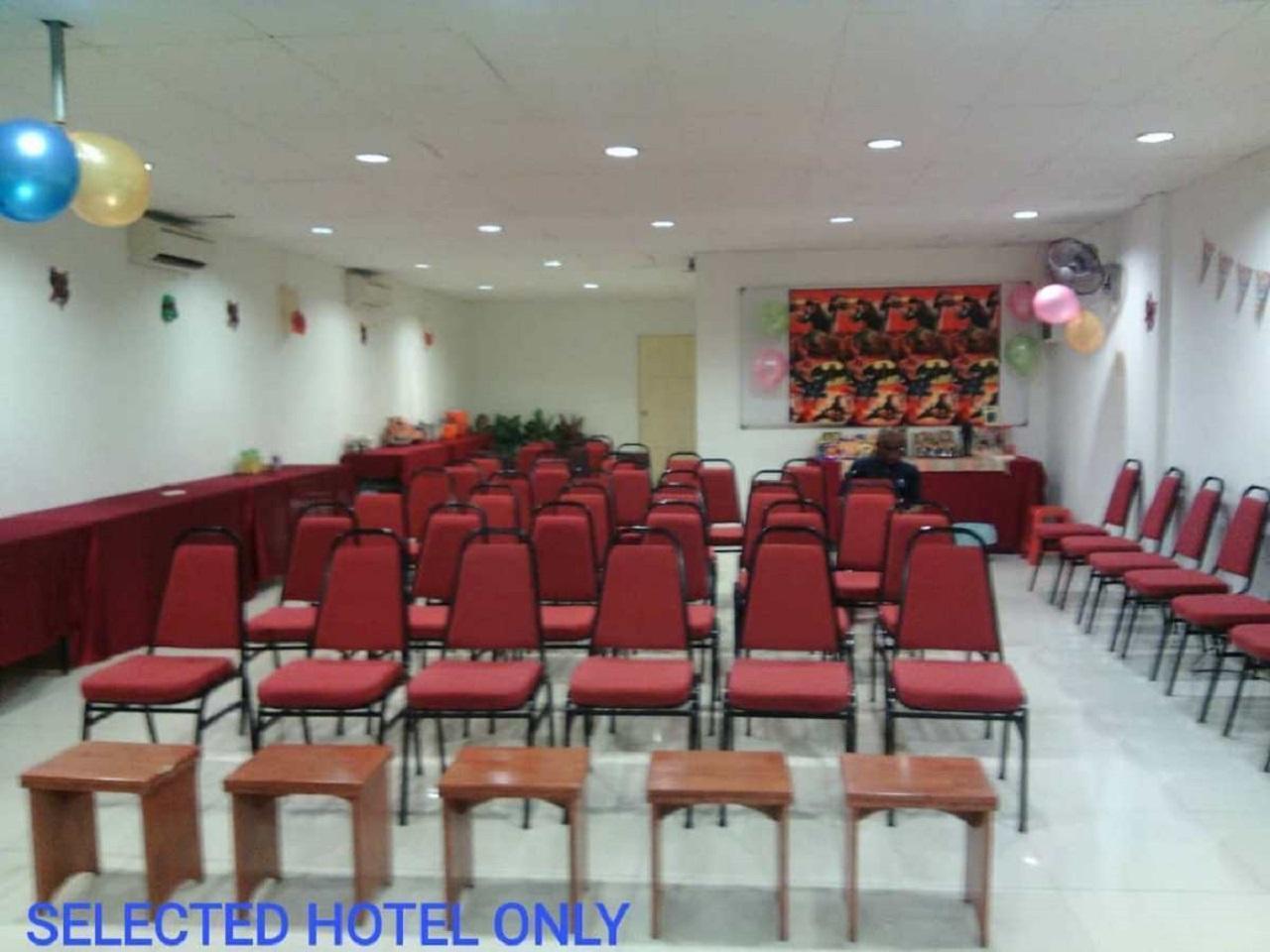Sun Inns Hotel D'Mind 2, Ktm Serdang Seri Kembangan Esterno foto